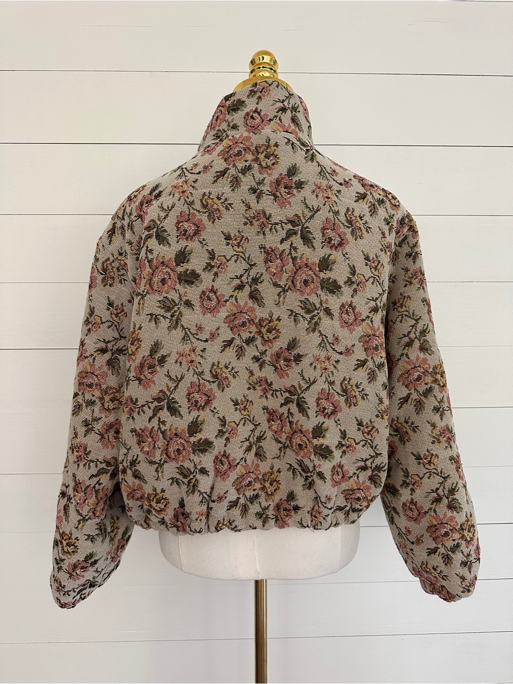 Floral Textured Stand-Collar Jacket in Beige and Rose - Picture 4 of 14